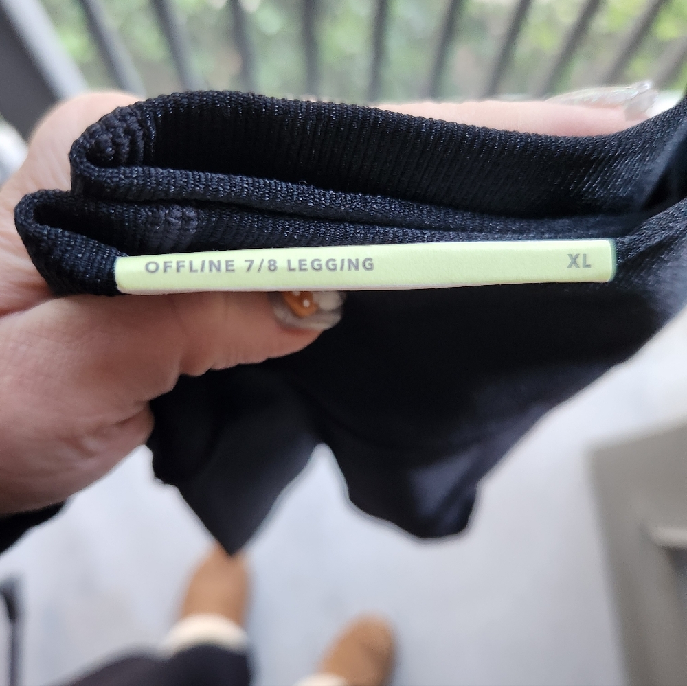 NWT Aerie Offline Black Ribbed Shimmer Leggings 7/8 Length Size XL - Picture 5 of 8